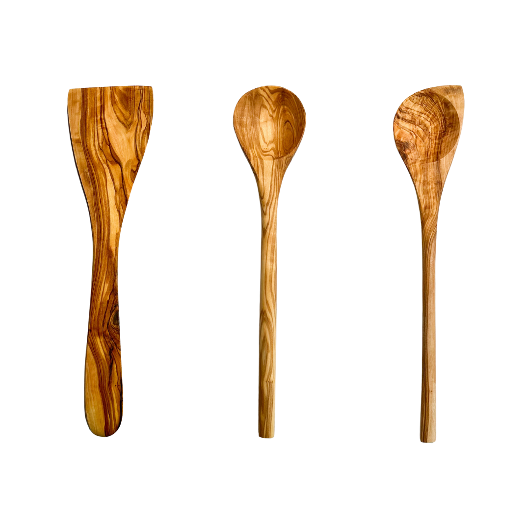 Detailansicht der natürlichen Maserung handgefertigter Olivenholz Kochlöffel